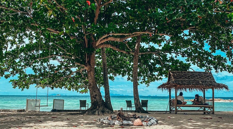 Samma Karuna beachfront campus in Koh Phangan